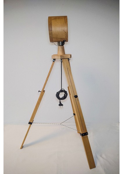 Retro Vitrini Tripod Lambaderler Ahşap El Yapımı Ayaklı Ayarlanabilir Aydınlatma Lambader. Ahşap E27 1 151-200 Ka