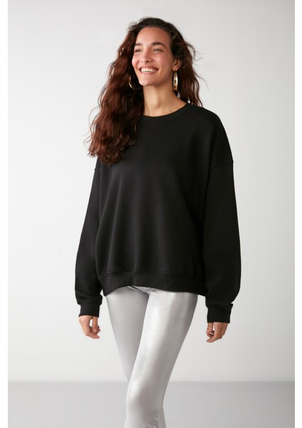 Susana Kadın Bisiklet Yaka Içi Polarlı Oversize Fit Basic Siyah Sweatshirt