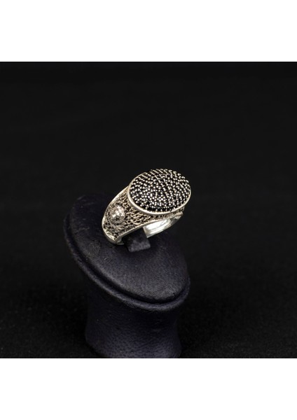 Yatay Oval Pave 925 Ayar Gümüş Erkek Yüzük modelleri