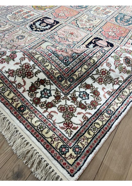 El Dokuma Ipek Floş Halı - 155 x 239