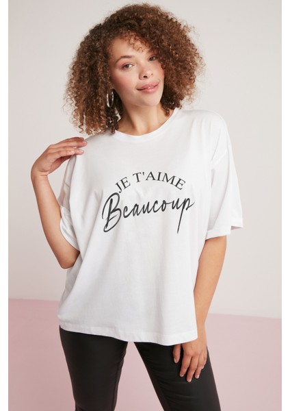 Olivera Kadın Pamuk Önü Baskılı Oversize Beyaz Büyük Beden T-Shirt