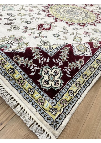 El Dokuma Ipek Floş Halı - 187 x 274
