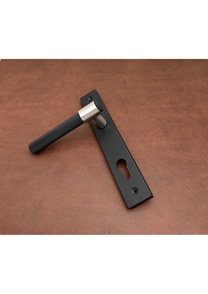 Punch Mat Siyah Inox Lüx Aynalı Çelik Kapı Kolu Sol Basar Tek Yön