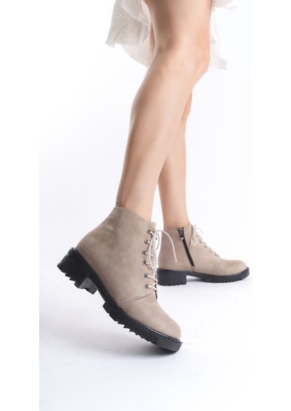 Kadın Rosa Bağcıklı Su Geçirmez Bot