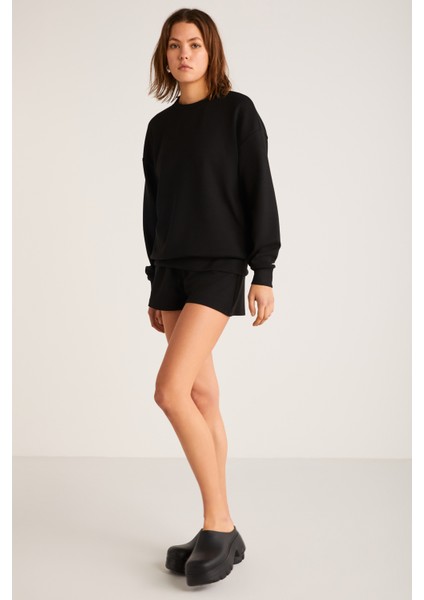 Maısıe Kadın Organik Pamuklu Comfort Fit Bisiklet Yaka Siyah Sweatshirt modelleri