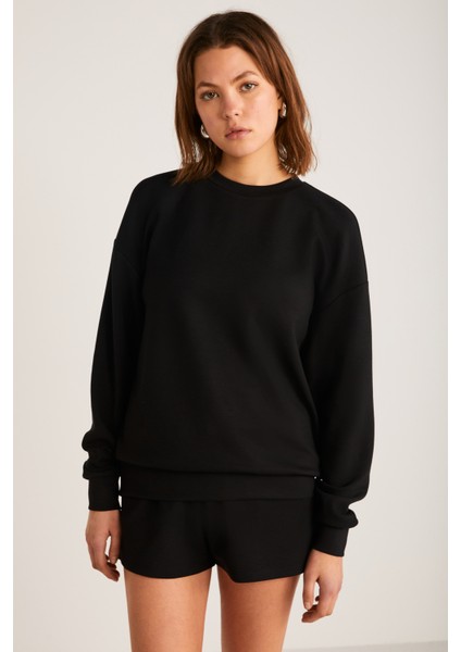 Maısıe Kadın Organik Pamuklu Comfort Fit Bisiklet Yaka Siyah Sweatshirt fırsatları