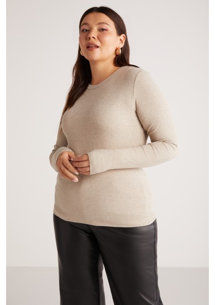 Ainobb Kadın Fitilli Görünümlü Vücudu Tamamen Saran Yuvarlak Yaka Bej Büyük Beden Bluz fırsatları