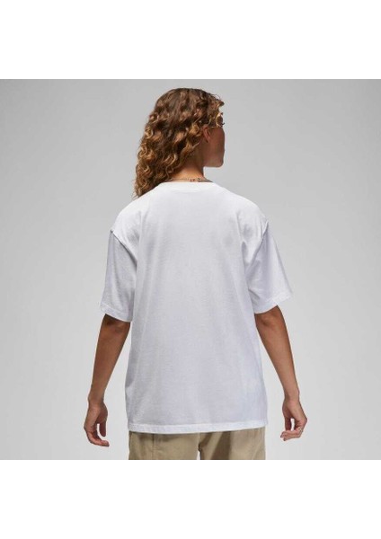 Jordan Short-Sleeve Graphic Tee Kadın T-Shirt FB5195 fiyatları