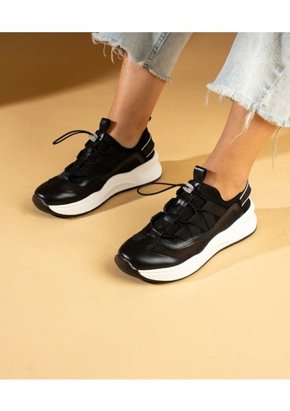 Kadın Bağcıklı Spor Sneaker-Siyah-Beyaz fiyatları