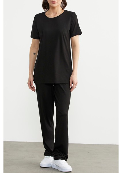 Kadın Rahat Bol Oversize Kesim Düz Baskısız Kısa Kollu Penye Takım