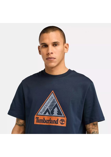 Outdoor Inspired Front Graphic T-Shirt fırsatları