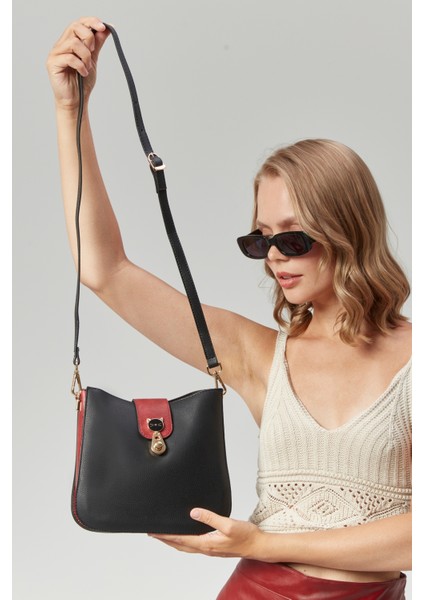 Kadın Kilit Kapamalı Üçbölmeli Çarpraz Askılı Omuz Çantası fırsatları
