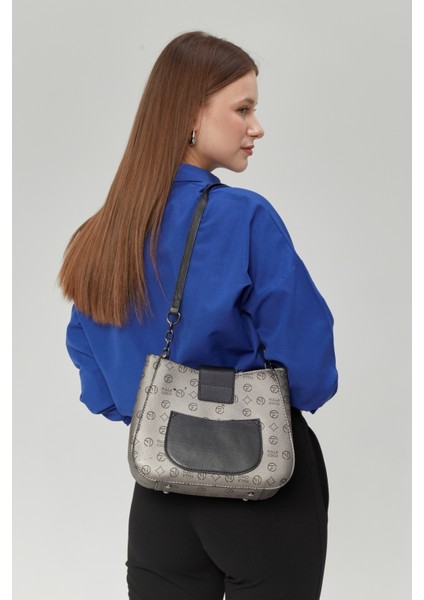 Kadın Üç Bölmeli Kilit Kapamalı Monogram El Omuz Çantası modelleri