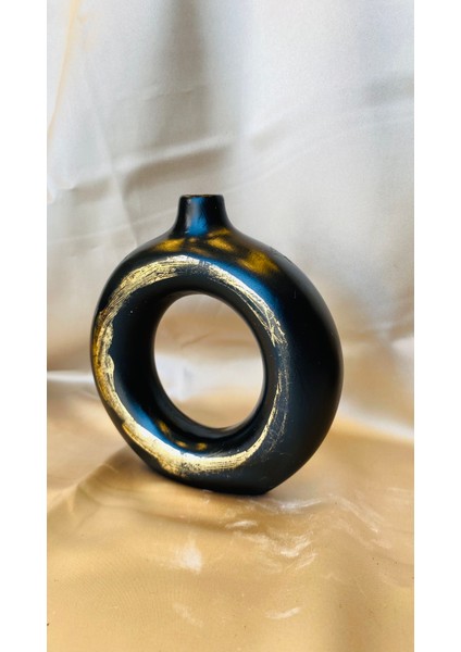 Orta Boy Siyah Yaldızlı Yuvarlak Dekoratifler Vazo modelleri