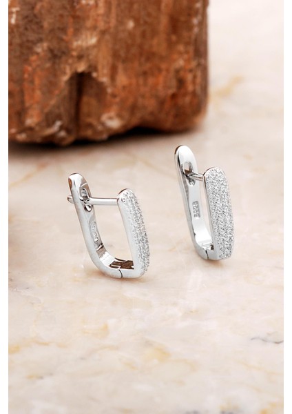 Taşlı Rodyumlu Gümüş J Küpe 6966