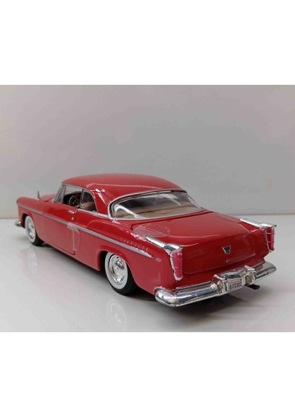 1:24 1955 Chrysler C300 (Diecast Metal)
