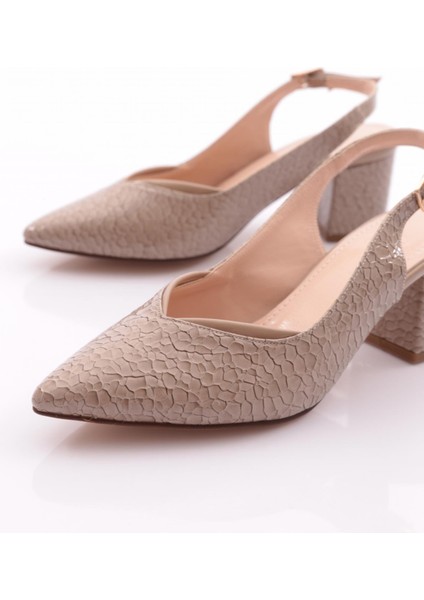 K600 Kadın Arkasi Açik Sivri Burun Topuklu Ayakkabi fırsatları