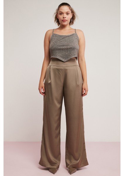 Soleil Kadın Saten Görünümlü Pilili Flare Vizon Büyük Beden Pantolon fiyatları