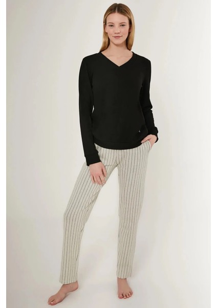 Uzun Kol V Yaka Kadın Pijama Takım 8756