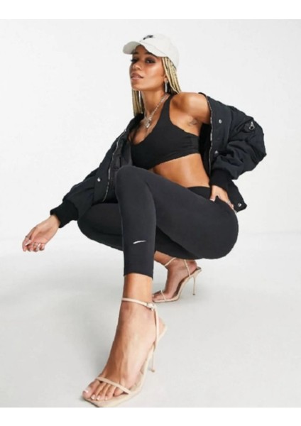 Nıke Paçası Logolu Spor Tayt Logo modelleri