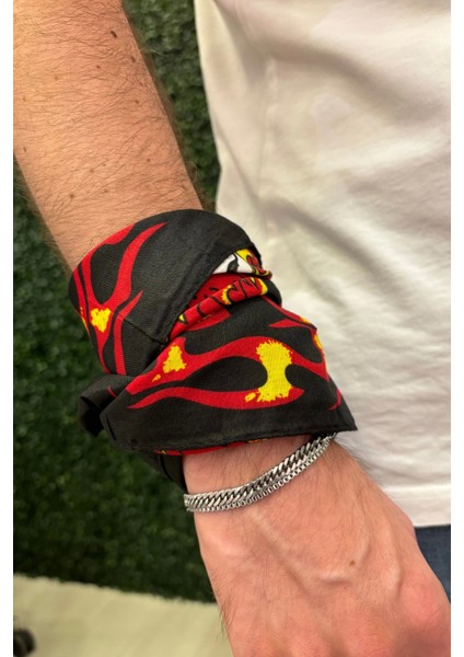 Siyah Renk Kurukafa Figürlü Bandana