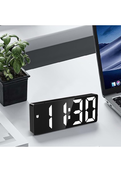 LED Ekran USB Güç Dijital Aynalı Masa Saati Sıcaklık Alarm Takvim