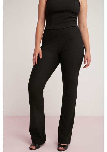 Larissa Kadın Fittilli Interlok Vücudu Tamamen Saran Esnek Flare Siyah Büyük Beden Pantolon fiyatları