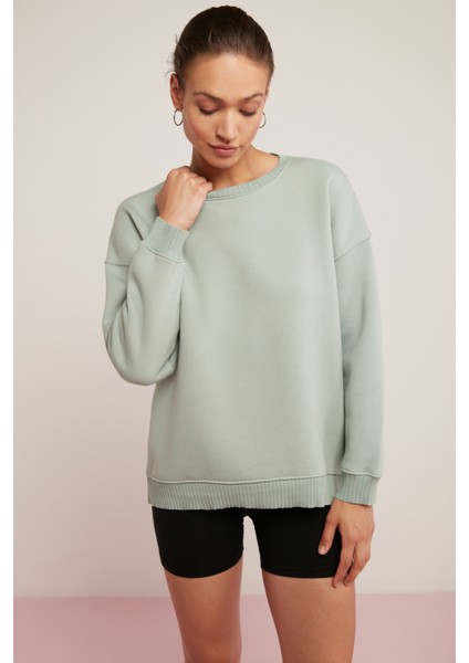 Brenda Kadın İçi Polarlı Yumuşacık Yuvarlak Yaka Kaşkorse Detaylı Oversize Mint Yeşil Sweatshirt