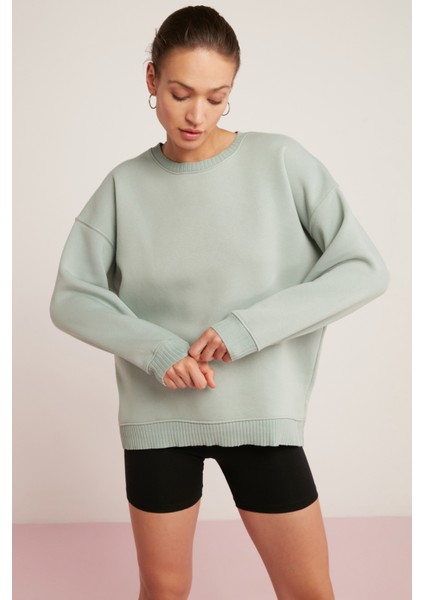 Brenda Kadın İçi Polarlı Yumuşacık Yuvarlak Yaka Kaşkorse Detaylı Oversize Mint Yeşil Sweatshirt