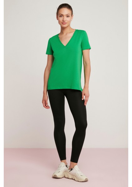 Mabel Kadın 100% Pamuk V Yaka Yarım Kollu Yeşil T-Shirt fırsatları