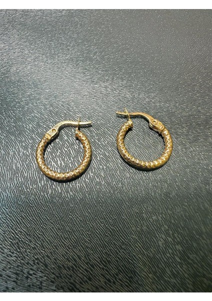 14 mm Küçük Boy Lazar Işlemeli Günlük Kullanım Altın Halka Küpe 8 Ayar