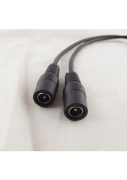 1 Adet Dc Güç 1 Erkek Fiş 2 Dişi Jak Kablosu Ayırıcı 5.5x2.1mm Adaptör Cctv 30 cm (Yurt Dışından) fırsatları