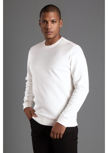 Erkek Beyaz Sıfır Yaka Dokulu Kazak