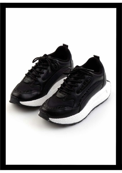 Siyah Kadın Sneaker K01027030709