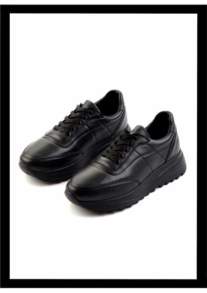 Siyah Kadın Sneaker K01037201003