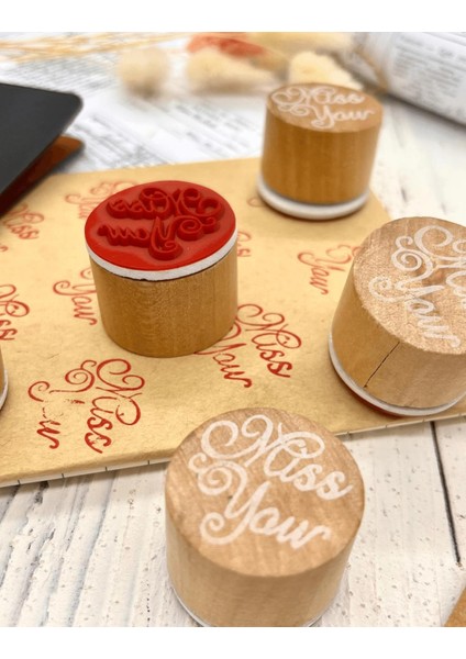 Mini Ahşap Dairesel Vintage Miss You Desenli Mühür / Damga / Kaşe / Kitap Mührü/ Stamp / Seal indirimleri