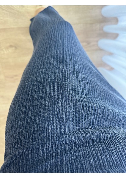 Lacivert Iki Yandan Yırtmaçlı Midi Elbise fırsatları