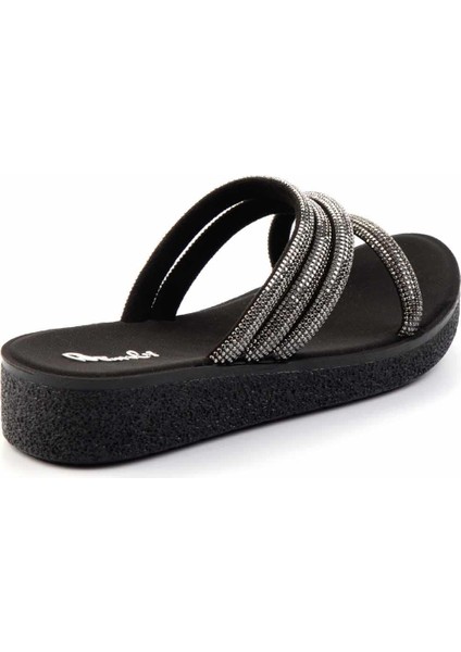 Kadın Taşlı Terlik Tekstil Malzemeden Şık Tasarım ile Günlük Kullanım İçin fırsatları