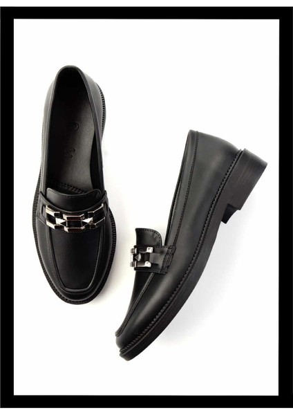 Siyah Kadın Loafer Ayakkabı K01474091209