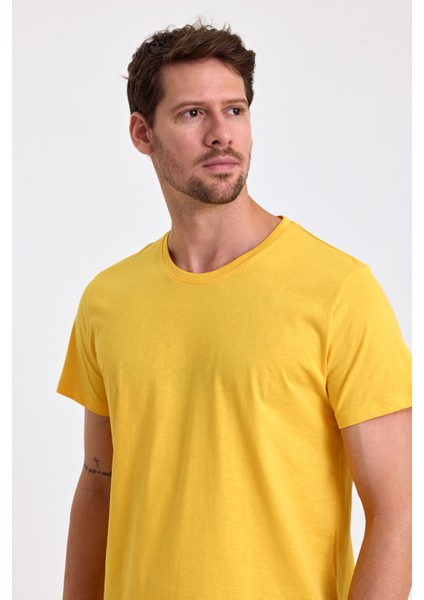 Erkek Slim Fit Pamuk Bisiklet Yaka Basic Tişört Sarı
