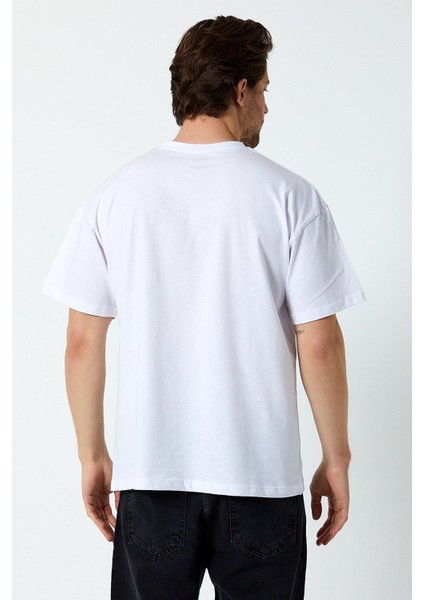 Beyaz Baskılı Bisiklet Yaka Oversize T-Shirt - Beyaz fırsatları