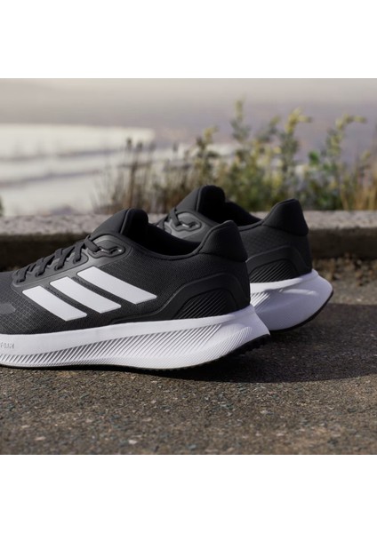 Runfalcon 5 W Kadın Koşu Ayakkabısı Nefes Alabilir Tasarım Siyah Renk modelleri