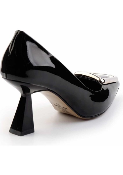 Siyah Rugan Kadın Klasik Topuklu Ayakkabı K01231412708 fırsatları