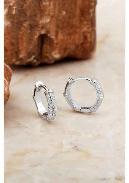 15 mm Taşlı Tasarım Rodyumlu Gümüş Halka Küpe 6980