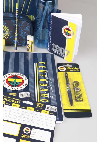 Lisanslı Fenerbahçe Ilk ve Orta Okul Çantası,a4 2 Adet DEFTER,700 ml Matara,beslenme Kabı Ile Kırtasiye Seti