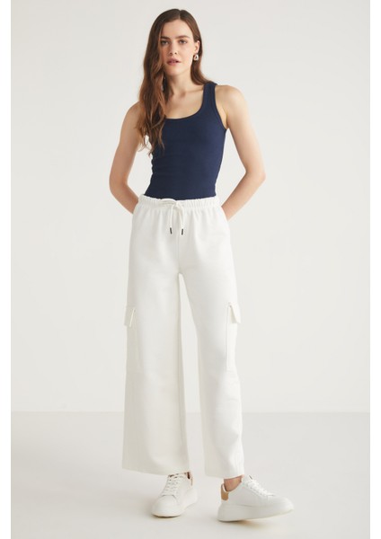 Phoebe Kadın 100% Pamuk İçi Polarsız Kargo Cepli Beli Lastikli Beyaz Eşofman Altı fiyatları