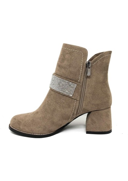 Kadın Siyah Süet Taşlı Topuklu Kısa Bot indirimleri