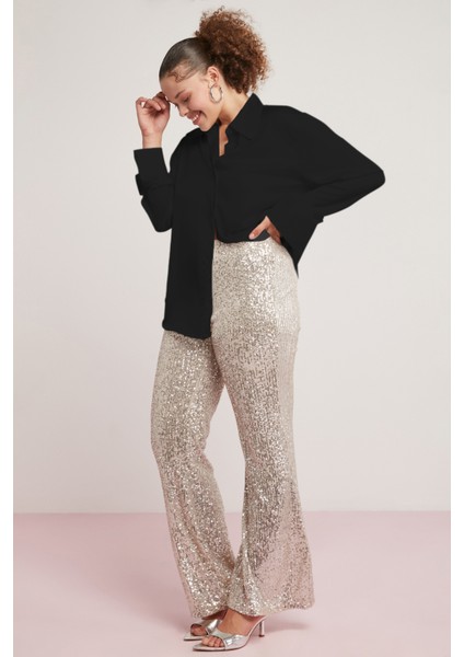 Uliana Kadın Likralı Saten Kumaşlı Kol Manşetli Siyah Büyük Beden Gömlek fırsatları