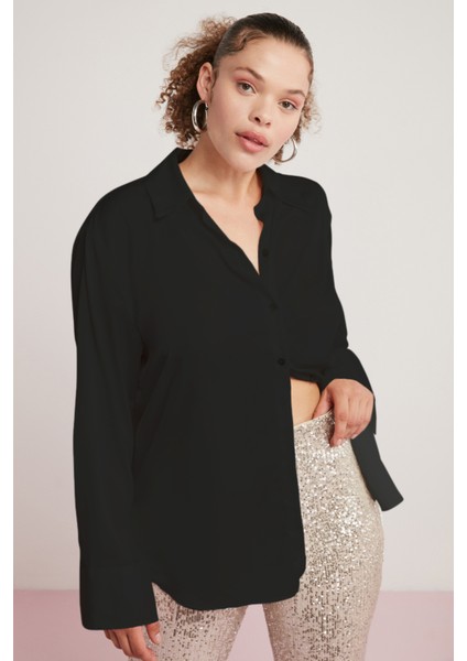 Uliana Kadın Likralı Saten Kumaşlı Kol Manşetli Siyah Büyük Beden Gömlek indirimleri