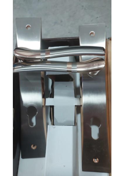 Mert Aynalı Albifirin Yale Kol